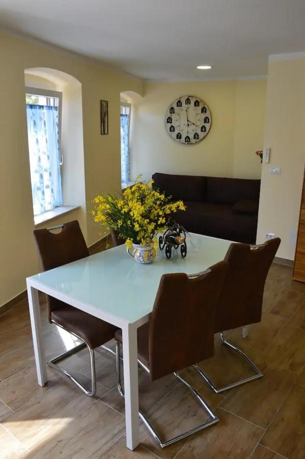 Old Town Apartment Popovic Vrsar Bagian luar foto