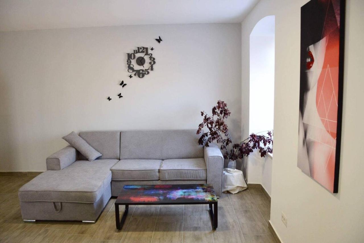 Old Town Apartment Popovic Vrsar Bagian luar foto